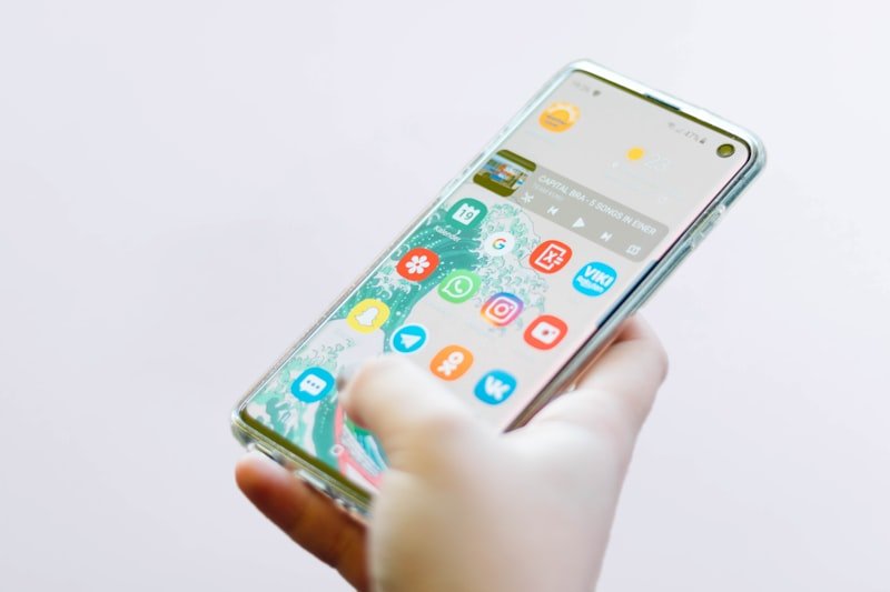 Design Unraveled: Behind the Scenes of UI/UX Magic